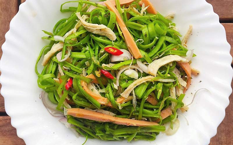goi-ga-rau-muong