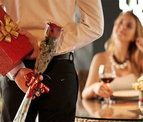 Gợi ý 10+ quà Valentine cho vợ khiến nàng xiêu lòng Gợi ý 10+ quà Valentine cho vợ khiến nàng xiêu lòng