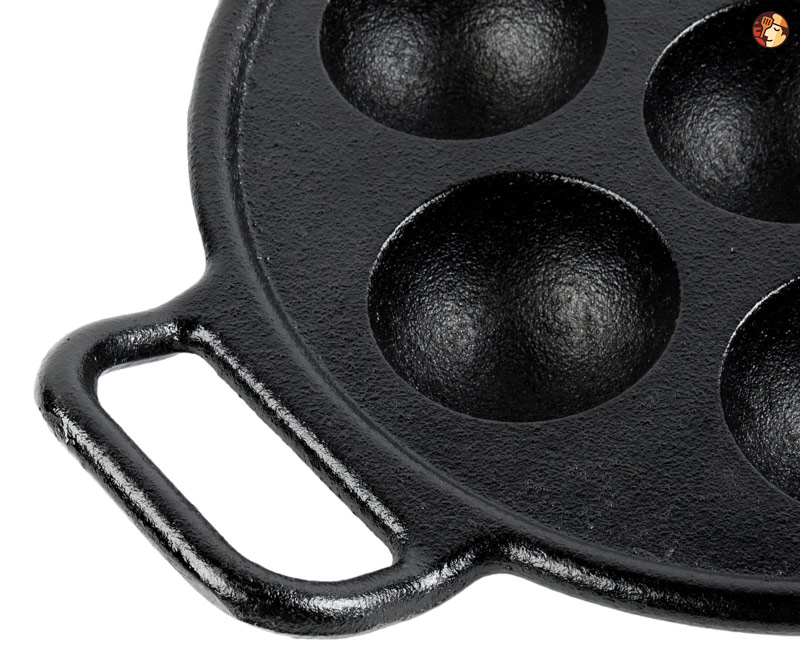 Chảo gang Lodge nướng bánh khọt 7 lỗ đường kính 23 cm