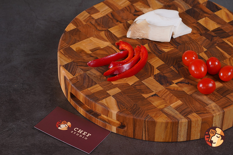 Thớt gỗ Teak hình tròn thương hiệu Chef Studio