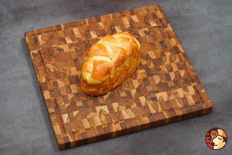 Thớt gỗ Teak Chef Studio ghép đầu cây hình vuông 40x40x2,5 cm 