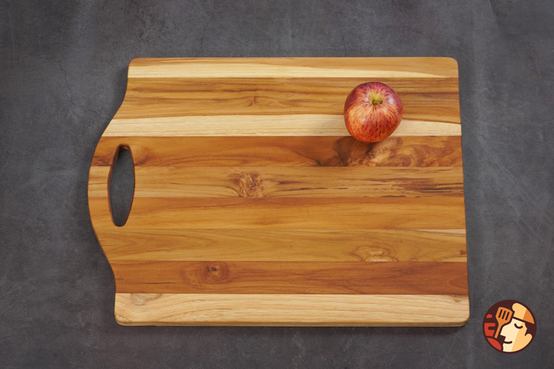 Thớt gỗ Teak Chef Studio hình chữ nhật có rãnh và lỗ treo 45,5x35,5x1,4 cm
