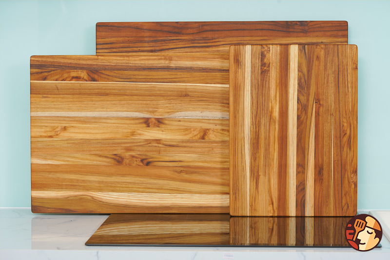 Thớt gỗ Teak Chef Studio ghép đầu cây hình vuông 30x30x3,8 cm