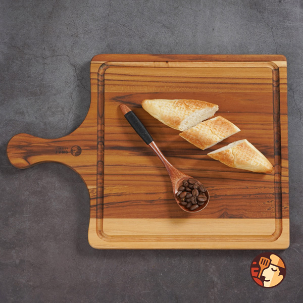 Thớt gỗ Teak Chef Studio hình vuông có tay cầm 35,5x25x1,4 cm