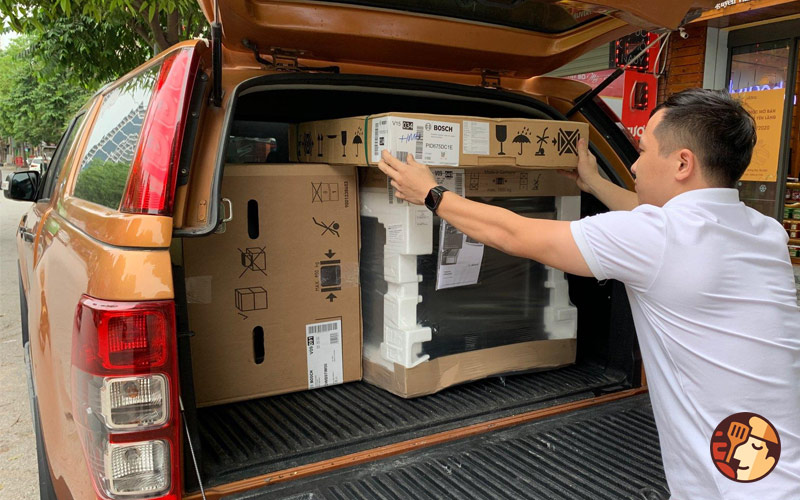 Vận chuyển và lắp đặt bộ thiết bị gia dụng cho khách hàng tại Hyundai Hillstate Hà Đông