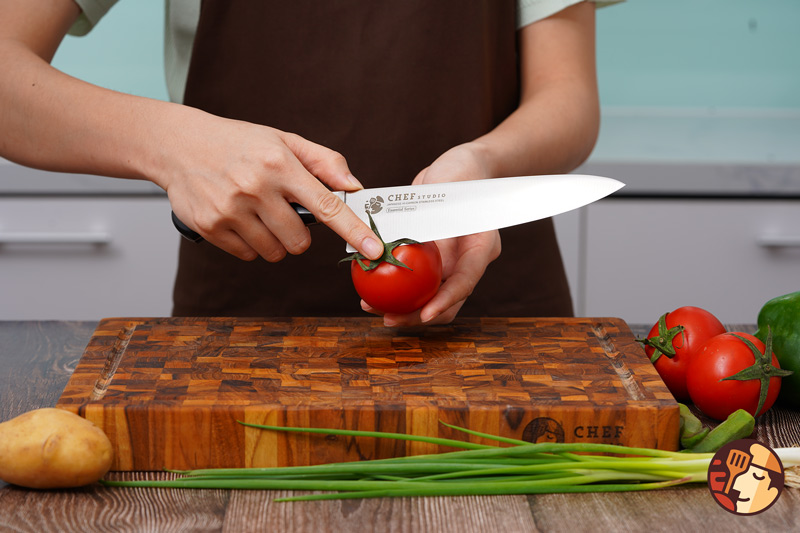 Lưỡi dao đầu bếp Chef Studio làm bằng thép AUS8